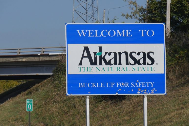 Welcome to Arkansas sign board